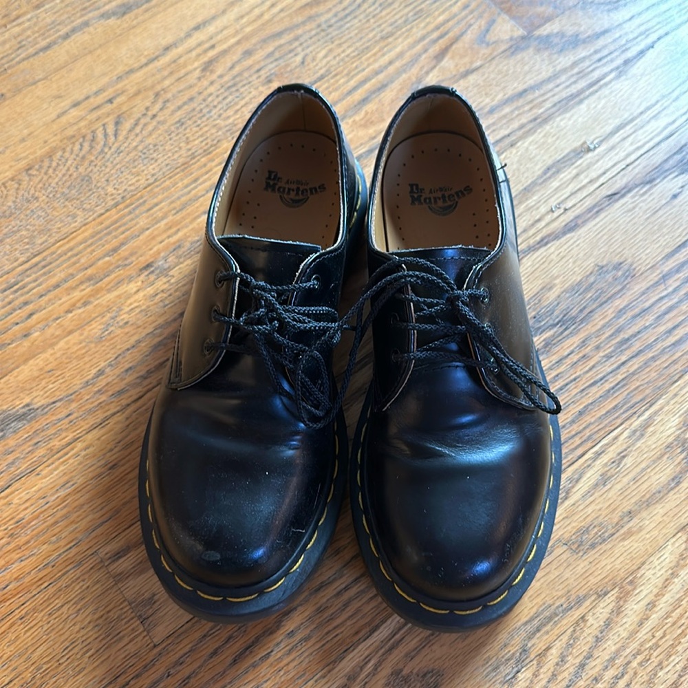 Women’s doc marten